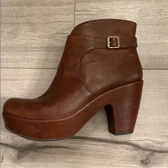 Kork-Ease Ramona Leather ankle boot + Kenneth Cole Reaction Suede boots bundle - Picture 5 of 16
